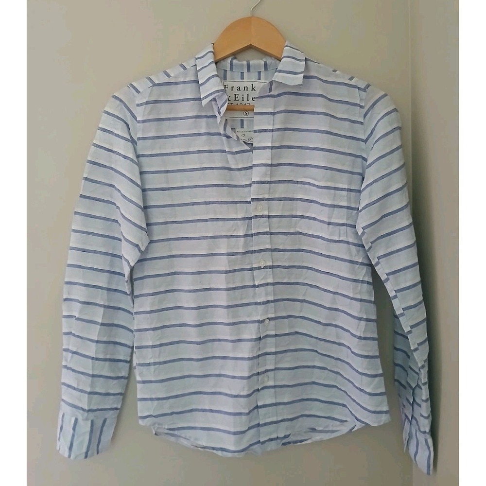 Frank & Eileen Barry Button Up Shirt Size Small Vertical Stripe Preppy Coastal